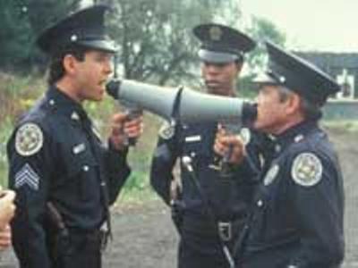 メガホンの中の泥棒猫 お前は包囲されている むだな抵抗はよしたまえ 空軍へのボケ 789278 ボケて bokete