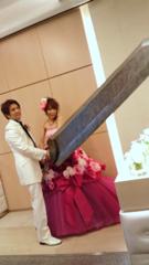 それは入刀用の刀というにはあまりにも大きすぎた 大きく ぶ厚く 重く そして大雑把すぎた それはまさに鉄塊だった 花嫁へのボケ ボケて Bokete